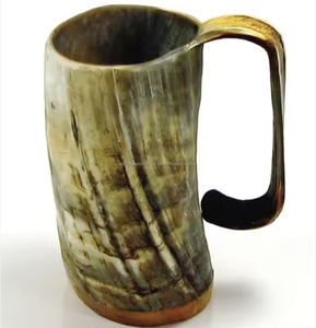 Jarra de cuerno de búfalo natural Taza de bebida decorativa de estilo Animal de la India a la venta - Product Image 3