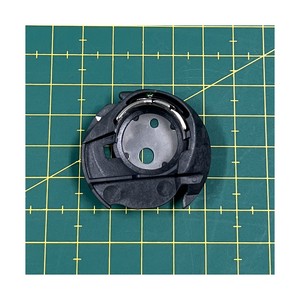 XC3152021 BOBBIN CASE HOUSEHOLD DOMESTIC <b>SEWING</b> MACHINE PARTS - Product Image 2