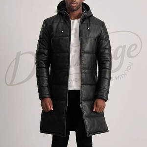 Manteau d'hiver matelassé long en similicuir noir pour homme, avec capuche, style parka rembourrée en similicuir de qualité supérieure - Product Image 1