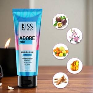 Loción perfumada Kiss My Body Bright & Shine Adore You 226g. Disfruta del aroma que despierta el amor a primera vista. - Product Image 4
