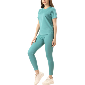 Nuevo Diseño de Conjuntos Deportivos para Mujer a Precio Económico, Fabricación Profesional, Ajuste Cómodo, Conjunto Deportivo de Verano para Mujer para Actividades al Aire Libre - Product Image 1