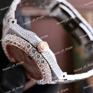 Reloj de pulsera de acero inoxidable para hombre con diamantes de moissanita, esfera redonda y caja con incrustaciones de diamantes. - Product Image 2