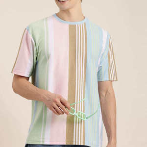 Camiseta moderna de corte holgado con acabado impecable, perfecta para amantes del estilo urbano y buscadores de comodidad. - Product Image 1