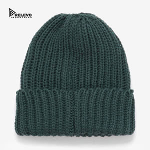 Bonnets en fil recyclé écologiques, bonnets tricotés durables en gros, couvre-chefs d'hiver éthiques B2B, bonnets personnalisés en coton biologique - Product Image 5