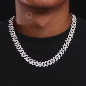Collier et breloques personnalisés en laiton plaqué or 18 carats, sertis de zircons, style cubain, bijoux raffinés - Product Image 2