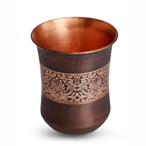 Vaso de Cobre Puro Hecho a Mano con Acabado Antiguo, Vaso de Cobre Martillado con Beneficios Ayurvédicos para la Salud, para Yoga y Hoteles - Product Image 1