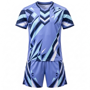 Equipaciones de voleibol cómodas con materiales suaves, ajuste flexible y detalles personalizados del equipo para jugadores competitivos. - Product Image 2