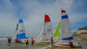 Velero de Lujo de 15 Pies para Deportes y Recreación en Ríos/Lagos en Varios Colores 475.5L X 185.9W X 0H Cm Compuesto - Product Image 6