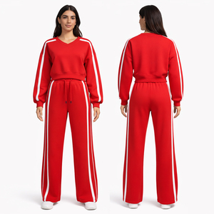 ชุดวอร์มลายทางสีแดงสำหรับผู้หญิง เสื้อคอวี กางเกงจ็อกเกอร์ขายาว ชุดลำลองสองชิ้น ชุดกีฬา  รับสกรีนโลโก้ - Product Image 1