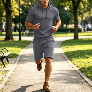 Ensembles de survêtements décontractés pour hommes 2027 OEM personnalisés en gros – 2 pièces : sweat à capuche à manches courtes et short avec poches - Product Image 4