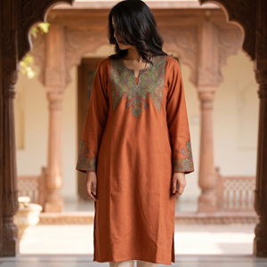 Kurti Pheran élégant de couleur brun rouille avec des détails en papier mâché multicolores - Product Image 1