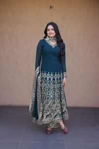 Ensemble indien pakistanais brodé vert, haut Anarkali à manches longues, pantalon palazzo, dupatta, tenue de fête - Product Image 2