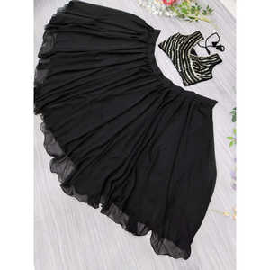 Magnifique Lehenga Blouse Heera Creation Noir pour Soirée, Dernière Collection, Taille XL, 950g - Product Image 2