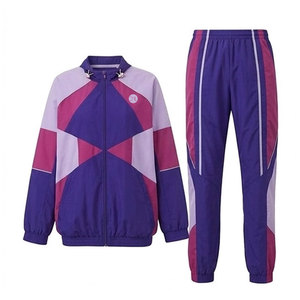 Ensemble sportif deux pièces pour femme, coupe-vent élégant à demi-zip, confortable pour le jogging et les activités de plein air - Product Image 1