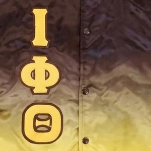 Blouson Bomber Iota Phi Theta dégradé marron-or, vêtement grec de fraternité, en satin, coupe élégante et de qualité supérieure - Product Image 3