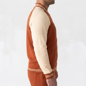 Veste de sport stylée de qualité supérieure pour homme, vêtement d'extérieur tendance, personnalisable avec logo. - Product Image 3