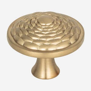 Modern Brass Cabinet Knob Flower Design Durable Pull Handle <b>Kitchen</b> Use Drawer Door High Quality Metal Eco-Friendly Antirust - Product Image 1