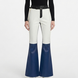 Pantalones de cuero acampanados de diseño personalizado para mujer, leggings de cuero de pierna ancha con bolsillos, ajustables en la cintura, ajustados - Product Image 1