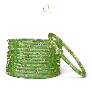 Collection Export de Luxe : Bracelets en Verre Vert Menthe Goutte de Pluie Cachemiri pour Femme, Finition Or Premium pour les Marchés Mondiaux de la Mode - Product Image 2