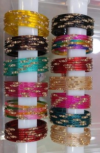 Juego de Braj Sundari de Vidrio Colorido de Primera Calidad, Braj Tradicionales Geométricos Románticos para Novia, Braj Étnicos para Boda India - Product Image 2
