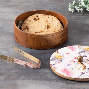 Olla de madera artesanal duradera con tapa natural ideal para servir comidas calientes o almacenar alimentos, una pieza versátil para la decoración de la cocina - Product Image 6