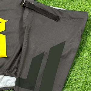 Conjunto de Uniforme de Fútbol Americano Personalizado para Hombre, Color Gris y Amarillo, Sublimado, Impreso, Transpirable, de Manga Corta, Talla Grande - Product Image 5