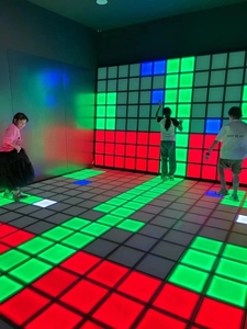 Hoạt động trò chơi <span class=keywords><strong>Led</strong></span> tầng 30x30cm tấm ánh sáng tương tác Disco <span class=keywords><strong>RGB</strong></span> sân khấu thiết bị chiếu sáng tương tác <span class=keywords><strong>LED</strong></span> Dance <span class=keywords><strong>Floor</strong></span> - Product Image 4