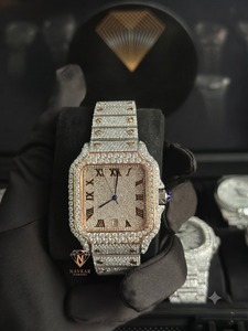 Montre élégante en diamant moissanite de luxe avec un design intemporel, montre idéale pour les fêtes et les mariages - Product Image 1