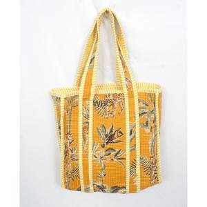 Sac fourre-tout élégant en coton matelassé à motifs floraux pour femme, idéal pour les voyages, et mini sac à main matelassé de style bohème à ouverture supérieure pour le shopping - Product Image 1