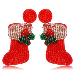 Pendientes de aro grandes con cuentas y joyería de diseño de pingüino para niñas de la India. - Product Image 3