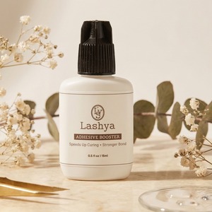 [Lashya] น้ำยาเคลือบขนตา 15 มล. กลิ่นน้อย สำหรับขนตาวอลลุ่มและขนตาแบบคลาสสิก - Product Image 2