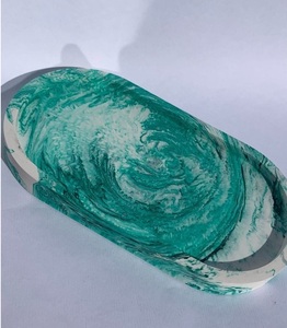 ถาดเสิร์ฟเรซิ่นขัดเงาสำหรับตกแต่งบ้าน ให้ผิวสัมผัสเงางามและพื้นผิวเสิร์ฟที่ทนทาน - Product Image 1