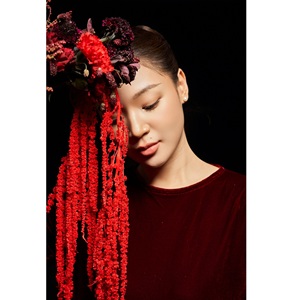 Robes décontractées en velours mi-longues, tissées unies, teintes, à taille ample, respirantes, élégantes, à col rond, manches classiques, de luxe, fabriquées au Vietnam - Product Image 4