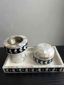 Ensemble de brûleurs à bakhoor en nacre faits à la main de qualité supérieure pour une fragrance d'ambiance haut de gamme et des cadeaux décoratifs à vendre - Product Image 1