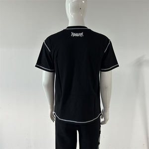 T-shirt TS2849 à découpe inversée et couture, 100% coton, t-shirt oversize, impression et étiquettes personnalisées, surpiqûres contrastées, t-shirt pour homme - Product Image 5