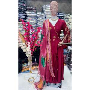 Ensemble robe Anarkali et dupatta de créateur pour les soirées - Product Image 4