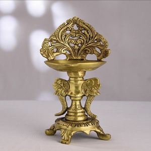 Figurine majestueuse en laiton doré d'alligator/crocodile avec plateau utilitaire créatif, ajoute de la valeur au design, disponible à prix de gros - Product Image 2