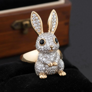 Anillo de Conejo con Micro Pavé de Moissanita, Joyería de Lujo con Diseño Animal, Ojos Negros, Conejo Adorable, Incrustaciones de Diamantes en Dos Tonos, Anillo de Plata de Ley 925 - Product Image 4