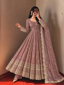 Ensemble Anarkali brodé pour femme avec dupatta, motif floral, tenue de mariage indienne et pakistanaise, en polyester, coupe ample, longueur ras du sol - Product Image 4
