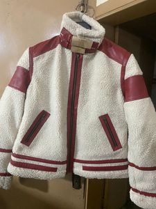 Chaqueta de cuero con forro de piel para hombre, estilo casual de invierno, con cuello alto, cierre de cremallera y logo frontal, ideal para Navidad (estilo Papá Noel) - Venta al por mayor de Furat Leathers - Product Image 1