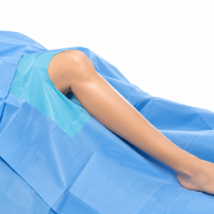 Kit de draps stériles jetables pour interventions orthopédiques sur les membres inférieurs - Product Image 1