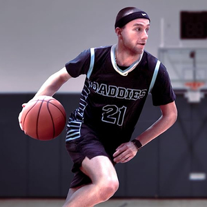 Maillots de basket-ball en gros d'usine, tenues de sport personnalisées, hauts de basket-ball réversibles de qualité supérieure, logo et nom imprimés pour hommes, jeunes et équipes - Product Image 4