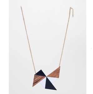 Collier minimaliste en résine |   Pendentif en époxy transparent |   Bijoux faits main élégants, cadeau - Product Image 1