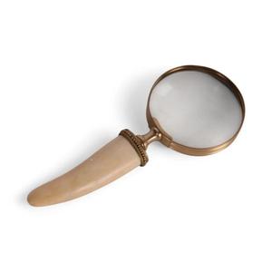 Loupe en véritable corne de bœuf, style mi-siècle, très vendue, avec monture ronde en laiton antique, pour la lecture et l'apprentissage - Product Image 4