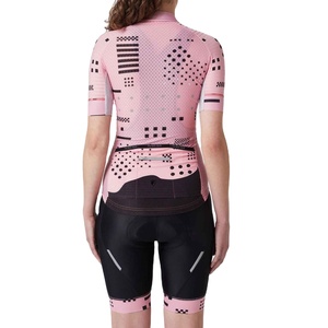 Conjuntos de Uniformes de Ciclismo Personalizados de Solid Traders, Transpirables, Resistentes al Viento, Reversibles, Antibacterianos, con Pantalones Cortos Acolchados y Jersey de Manga Corta con Logotipo - Product Image 2