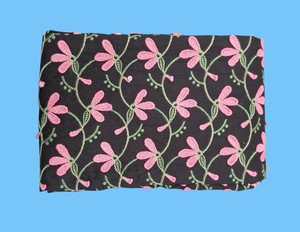 Tissu en coton noir de luxe avec broderie florale 3D rose – Textile respirant fait main pour robes féminines – Vente chaude - Product Image 5