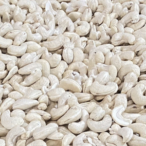 Noix de cajou brutes brisées en gros, origine Vietnam, haute qualité, grades W240/W320, durée de conservation 24 mois, emballage OEM/ODM, Santigo - Product Image 1