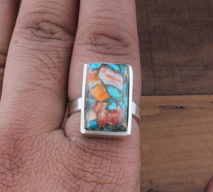 Anillo de Plata de Ley con Bisel de Turquesa y Concha de Ostra, Anillo Clásico Rectangular con Incrustaciones de Concha Espinosa, Venta al por Mayor - Product Image 1