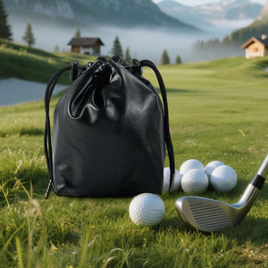 Pochette de golf en cuir de qualité supérieure avec porte-balles, offrant une fabrication durable et une fonctionnalité élégante pour un usage quotidien, au prix de gros. - Product Image 5
