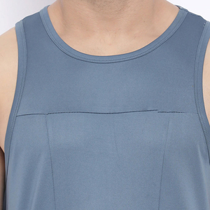 เสื้อกล้ามออกกำลังกายผู้ชาย พิมพ์โลโก้ได้ สีพื้น ระบายอากาศดี เสื้อกล้ามฟิตเนส เสื้อกีฬา - Product Image 6